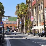 F1 200 Metre De La Gare