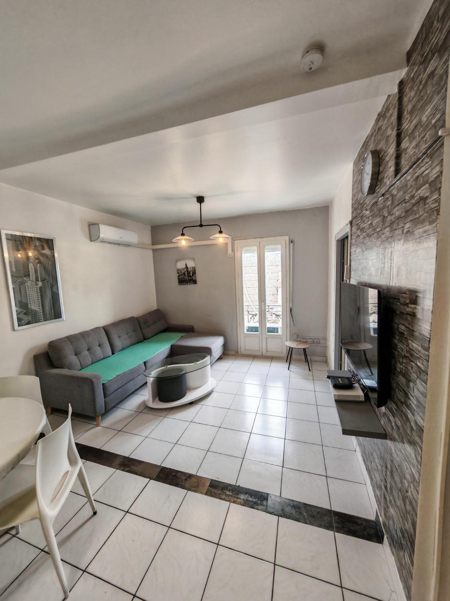 Apartment F1 200 Metre De La Gare Perpignan